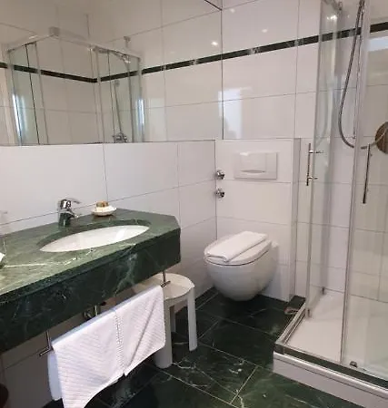 Schoen 3* Rüdesheim am Rhein