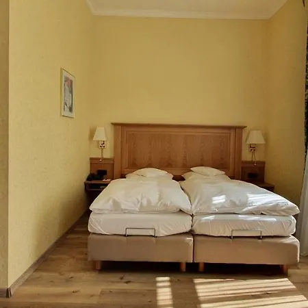 Schoen Hotel
