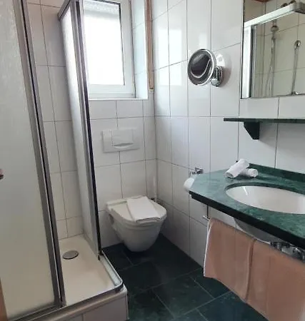 Hotel Schoen 3*