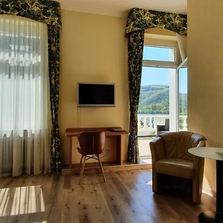 فندق Schoen Am Rhein