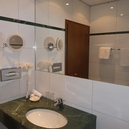 Hotel Schoen 3*