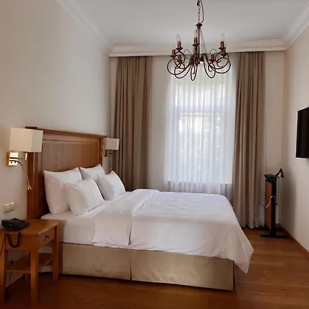 Schoen Hotel 3*