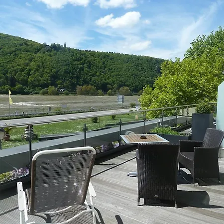 Schoen Am Rhein فندق